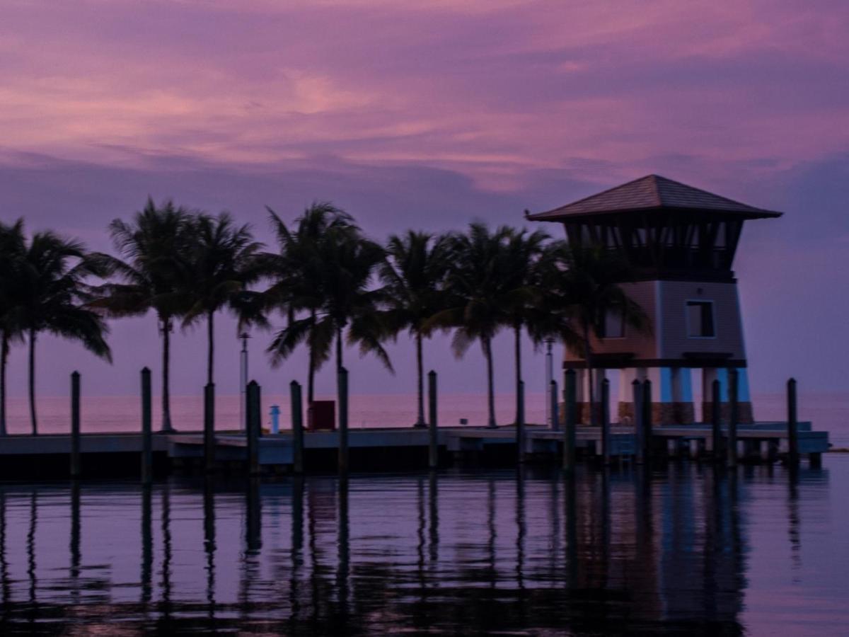 Marlin Bay Resort & Marina Managed By Elite Alliance Hospitality มาราธอน ภายนอก รูปภาพ